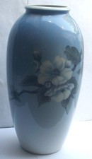 "ROYAL COPENHAGEN DENMARK 2629 2129 Ro" Porzellan Vase - Gesamthöhe ca. 28 cm