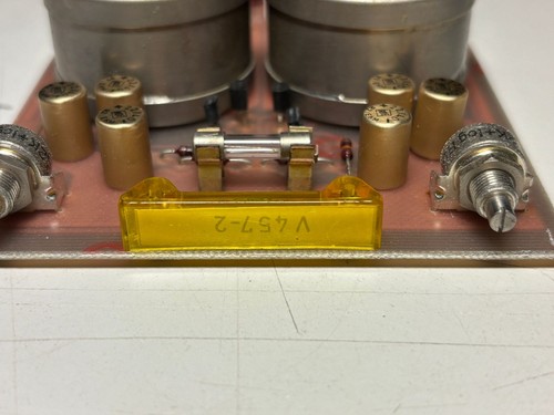 Neumann v457 sym amp - , nicht