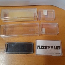 Modelleisenbahn leere Behältnisse Dachbodenfund