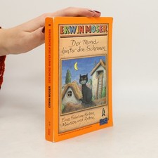 Der Mond hinter den Scheunen 