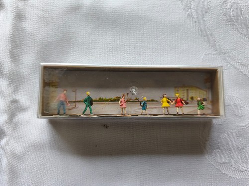 Merten figuren schulkinder - figuren,