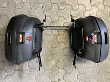 Verkaufe hier neuwertige Seitenkoffer mit Halterung für Suzuki Bandit. Model ???