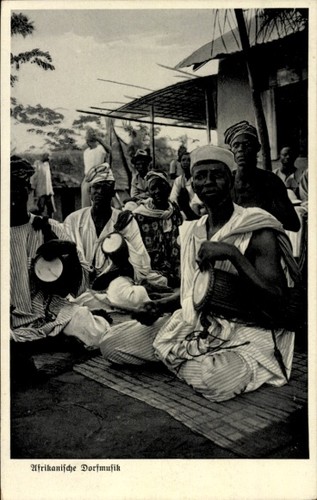 Afrikanische dorfmusik - ak,