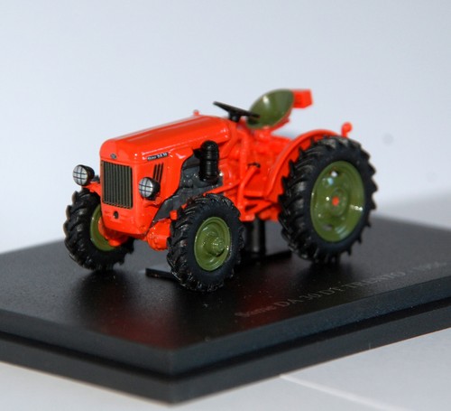 Hachette traktor - ,