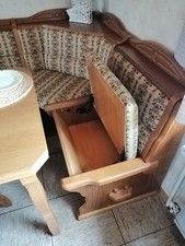 Eckbank mit Tisch und 3 Stühlen