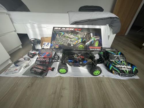 Traxxas slash 4x4 truck - traxxas,