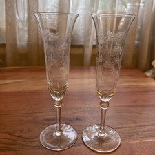 2 Vintage Leonardo Lily of the