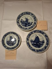 Drei Wandteller 15,5 und 13 cm