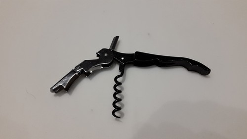 Kellnermesser aus metall - kellnermesser,