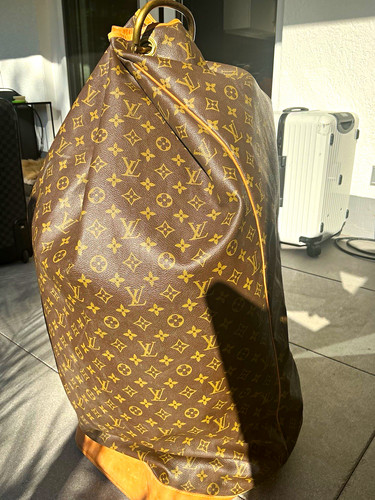 Louis vuitton - louis,