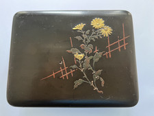 alte  Deckeldose Japan mit Blumenmotiv , Asiatika