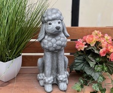 Frostfeste Steinfigur Pudel