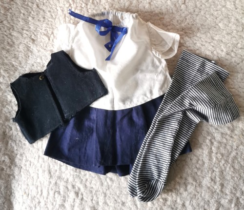 Hübsches altes puppenoutfit - hübsches,
