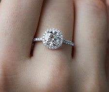 950 Platinum Halo Damen Hochzeit Ring 1.35 Karat Rund Cut Künstlicher Diamant