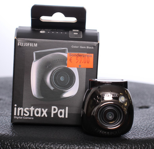 Fuji instax pal - fuji,