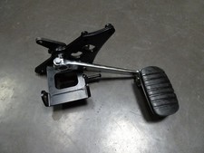 Kawasaki VN-900 Bremspedal Halteplatte original Bj.06-19 VN Classic foot pedal