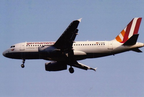 300215 foto airbus a319 - 300215/,
