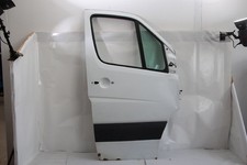 Beifahrertür Tür vorn rechts Mercedes SPRINTER 906 9067200105 leichter Rost unte
