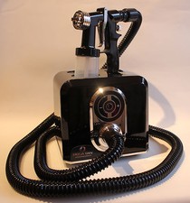 Airbrush spray tanning - /,