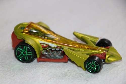 Hot wheels preying menace alt - hot,