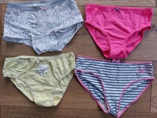Paket Unterwäsche Mädchen 4 Teile- Hipter/Unterhosen Gr. 122/128
