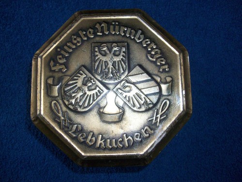 Alte eckige blechdose - alte, /