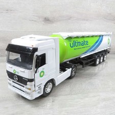 NEW RAY - 1:32 - Mercedes Benz