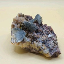 Calcit, Chalkopyrit (ca. 9 x7