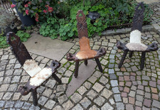 3 (+1) x  3 Bein -Brutalistisch, Rustikal Echt Holz Stuhl geschnitzt Kuhfell