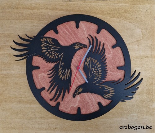 Wanduhr hugin und munin - und,