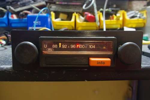Oldtimer ford m12d autoradio - oldtimer,