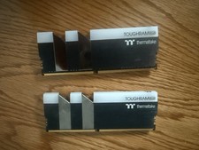 Thermaltake Toughram RGB 16