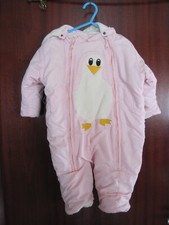 Schneeanzug mit pinguin - schneeanzug,