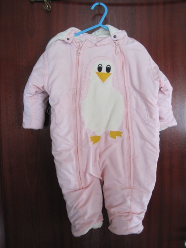 Schneeanzug mit pinguin - schneeanzug,
