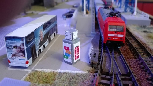 Bahnhofsuhr spur - bahnhofsuhr, |
