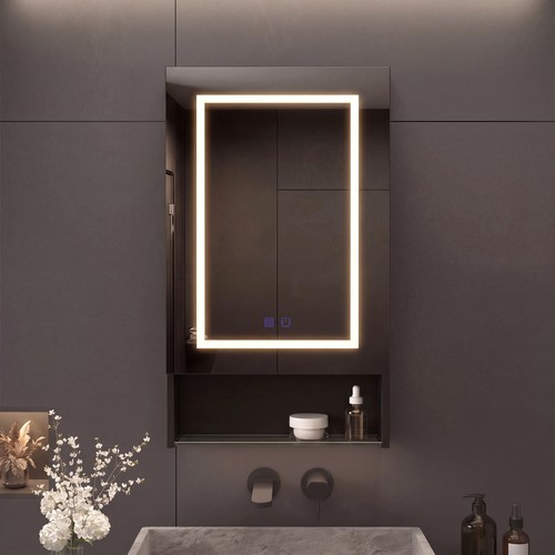 Spiegelschrank mit