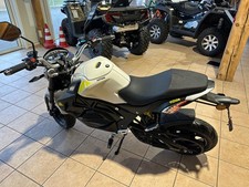 Motron Elektro Motorrad Roller