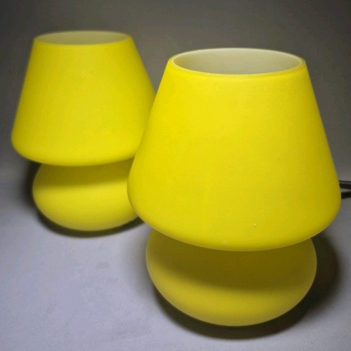 Paar gelbe glas - gelbe,