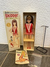 Mattel Barbie  60s Skipper NO. 0950 (brunette) Comb Brush Reif Beige Lippen Ovp