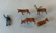 Vier Rehe, Hirsch, Figuren H0, Wildtiere, Wald, 
