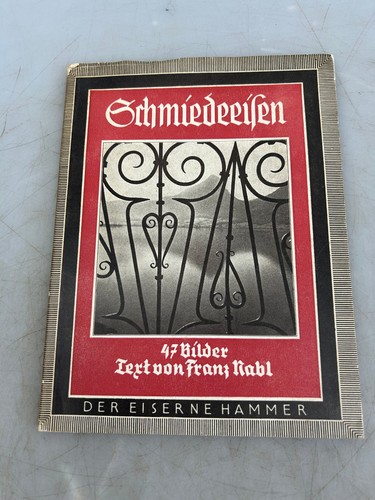 Altes buch über - über, schmiedeeisen
