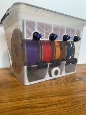 Filament Trockenbox für 3D Druck Filamente. Platz für 4 Rollen