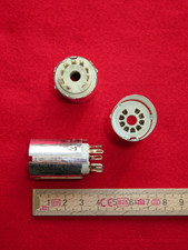 1x NOVAL m. Abschirmhülse 30 Keramik NEU 9pin Röhrenfassung Sockel socket Kragen