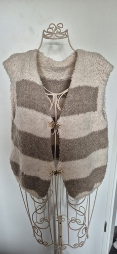 Boucle strickweste mit - boucle,
