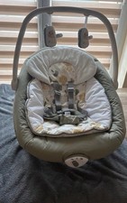 Babywippe Elektrisch mit Vibration Melodie und Schaukel- und Licht Musik