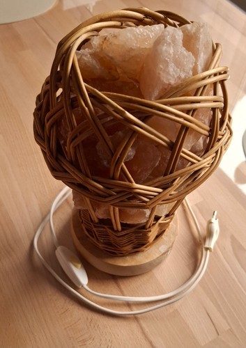 Salzkristalllampe - , in
