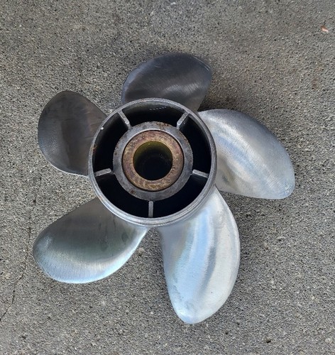 High five propeller - high,
