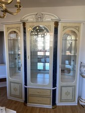 Edle italienische Vitrine /