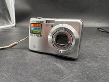 Fujifilm FinePix AX300 Digitalkamera Silber 5x Zoom 14MP Geprüft