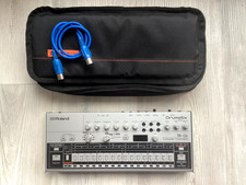 Roland Boutique TR-06 Drumatix 606 Sound mit Original Roland Tasche 